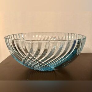 Vintage, Indiana Glass, blue, Enchantment Pattern Serving Bowl 10.5”